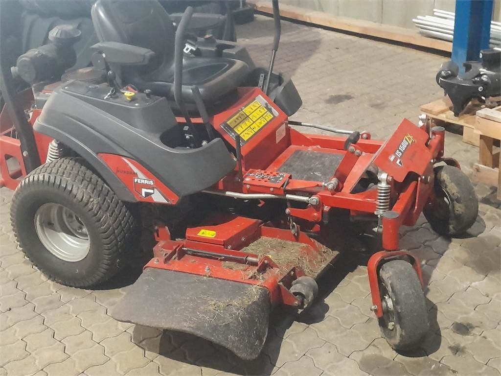 Ferris ZT1500IS 52KLIPPER - جزازة عشب الحدائق: صورة 1 Ferris ZT1500IS 52KLIPPER - جزازة عشب الحدائق: صورة 1