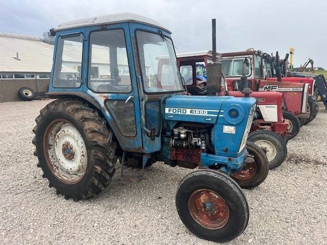 جرار Ford 4600: صورة 1