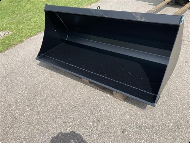 Kirk 1400MM SKOVL - بكت - آلات الإنشاء: صورة 1 Kirk 1400MM SKOVL - بكت - آلات الإنشاء: صورة 1