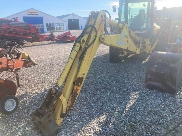 New Holland LB 115B - لودر ذو محراث خلفي/ باكهو: صورة 3 New Holland LB 115B - لودر ذو محراث خلفي/ باكهو: صورة 3