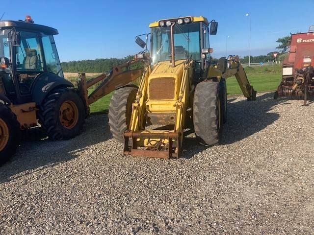 New Holland LB 115B - لودر ذو محراث خلفي/ باكهو: صورة 5 New Holland LB 115B - لودر ذو محراث خلفي/ باكهو: صورة 5