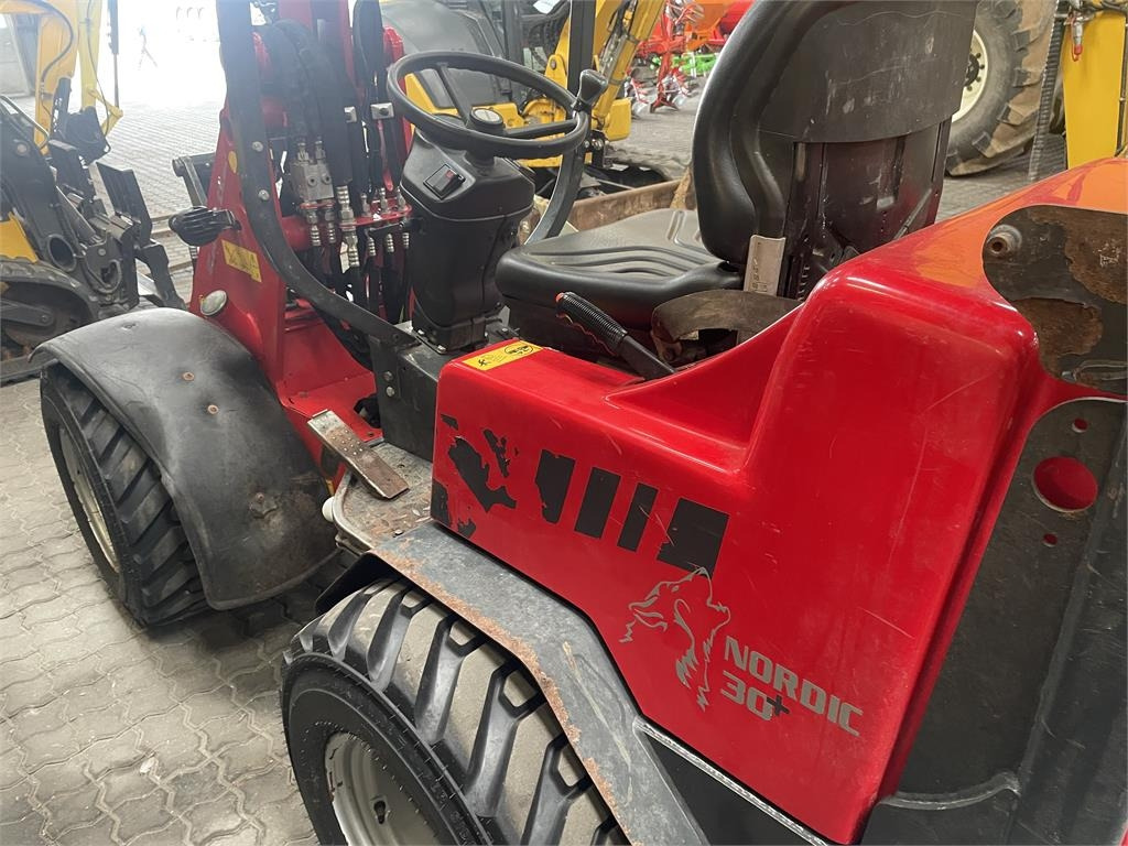 Schäffer NORDIC 30 - لودر مفصلي صغير: صورة 3 Schäffer NORDIC 30 - لودر مفصلي صغير: صورة 3