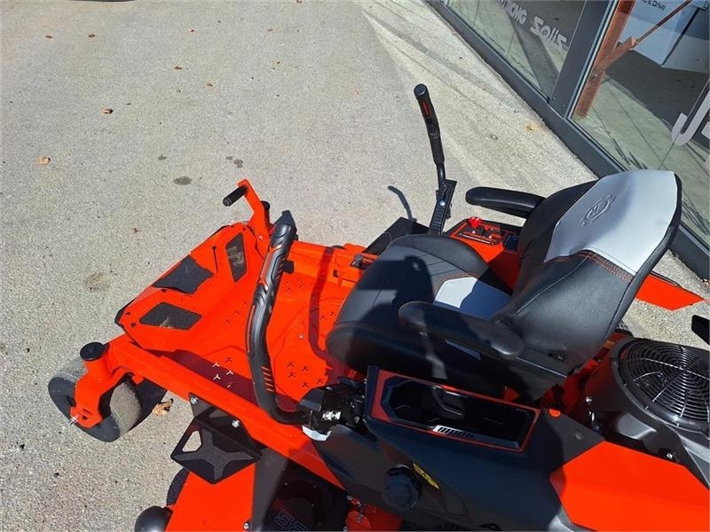 Ariens IKON XD 52" (132 Cm. Klippe bredde)  - جرار خدمات بلدية: صورة 5 Ariens IKON XD 52" (132 Cm. Klippe bredde)  - جرار خدمات بلدية: صورة 5