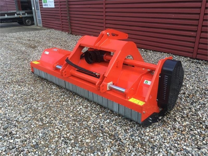 Boxer AG 2800 front og bagmonteret - التقطيع جزازة: صورة 1 Boxer AG 2800 front og bagmonteret - التقطيع جزازة: صورة 1