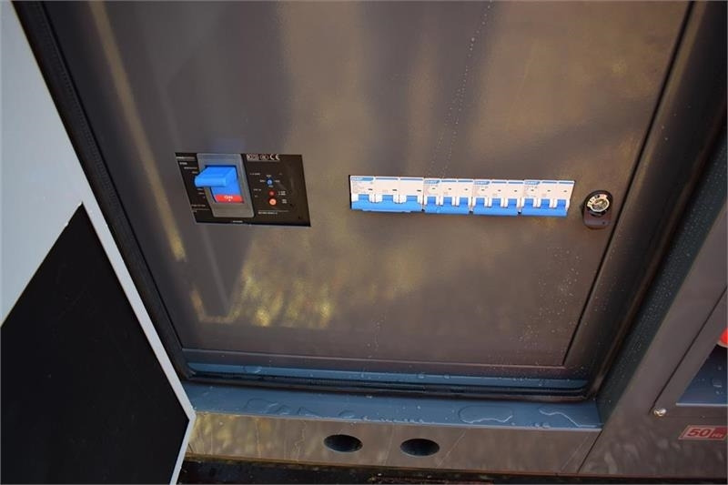 مجموعة المولد Cummins 200 KvA: صورة 7 مجموعة المولد Cummins 200 KvA: صورة 7