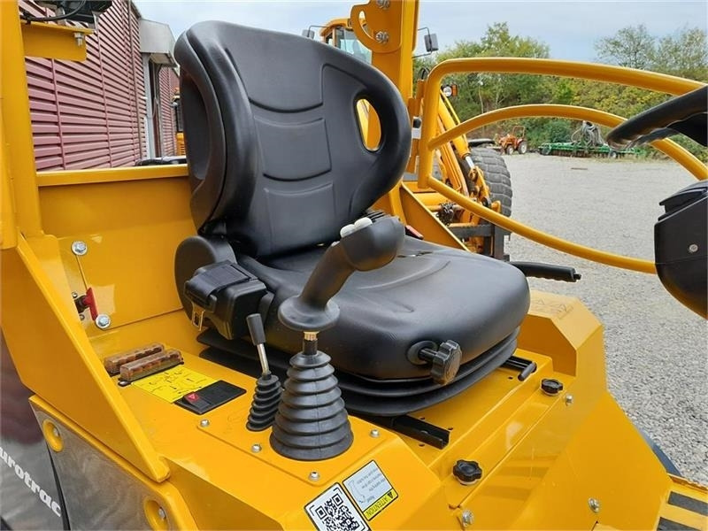 لودر مفصلي صغير Eurotrac W12 F XL: صورة 12