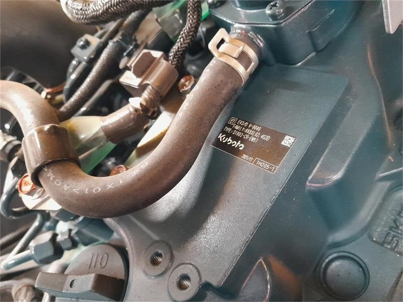 لودر مفصلي صغير Eurotrac W12 F XL: صورة 6