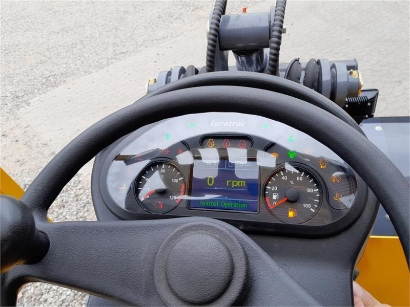 لودر مفصلي صغير Eurotrac W12 F XL: صورة 10