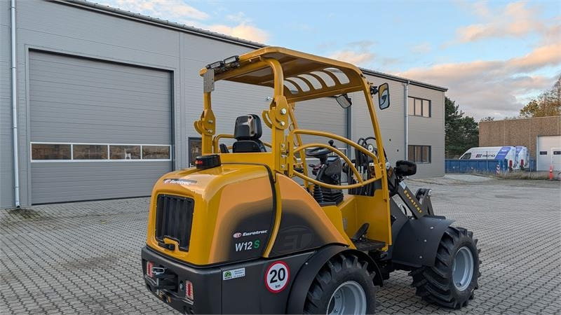 Eurotrac W12S - لودر مفصلي صغير: صورة 5 Eurotrac W12S - لودر مفصلي صغير: صورة 5