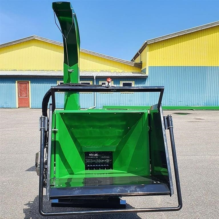 - - - FLISHUGGER TIL TRAKTOR KAPACITET OP TIL Ø250 - قاطعة الأخشاب: صورة 3 - - - FLISHUGGER TIL TRAKTOR KAPACITET OP TIL Ø250 - قاطعة الأخشاب: صورة 3