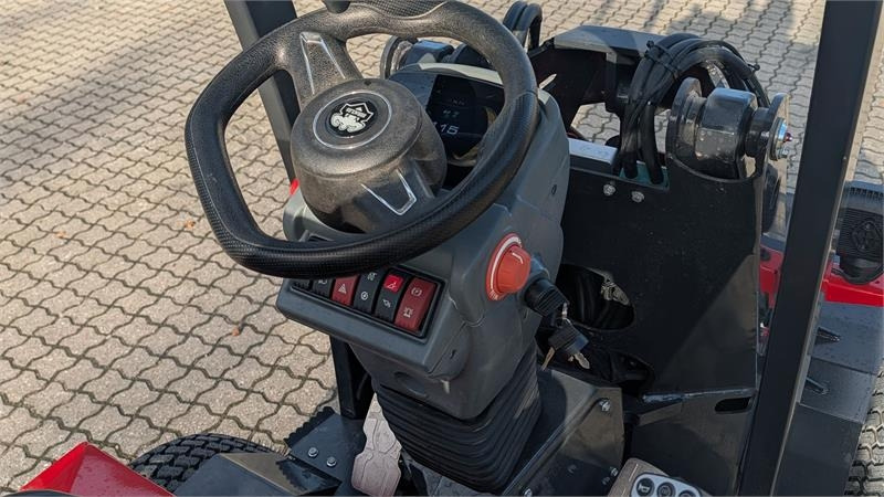 لودر مفصلي صغير Heracles H150: صورة 11