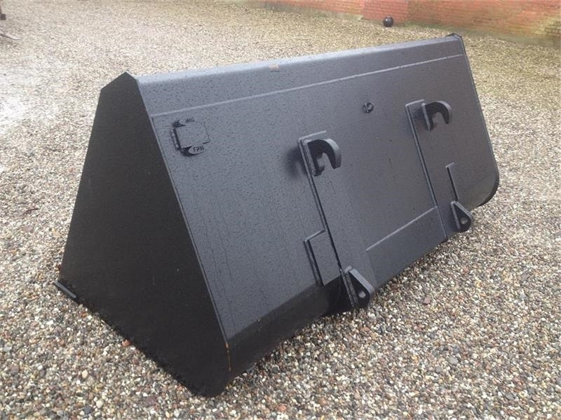 JCB J-Maskiner kornskovl - بكت شيول - آلة رفع ونقل تلسكوبية: صورة 4 JCB J-Maskiner kornskovl - بكت شيول - آلة رفع ونقل تلسكوبية: صورة 4