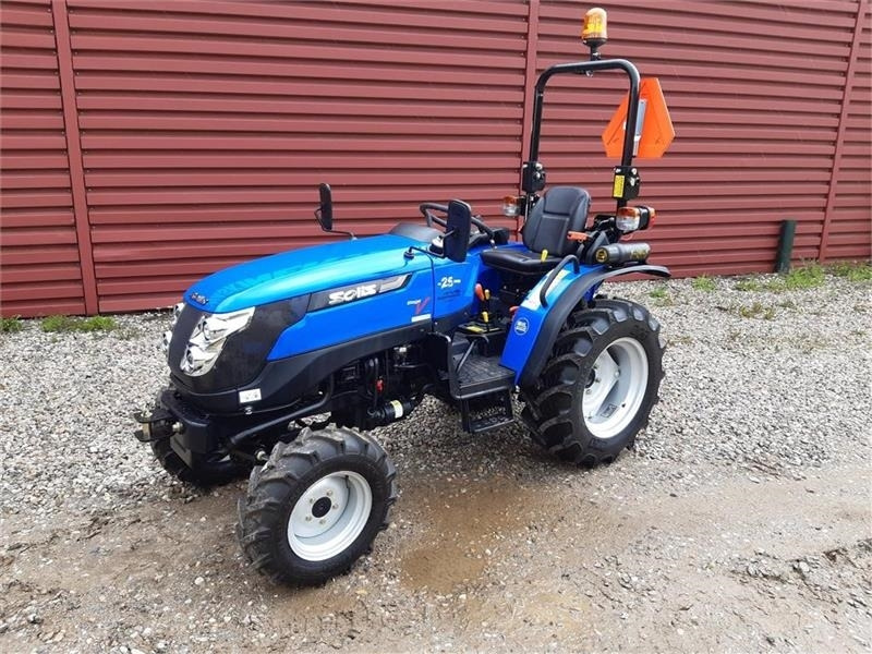 Solis 26 servostyring og brede traktor dæk  - جرار خدمات بلدية: صورة 1 Solis 26 servostyring og brede traktor dæk  - جرار خدمات بلدية: صورة 1