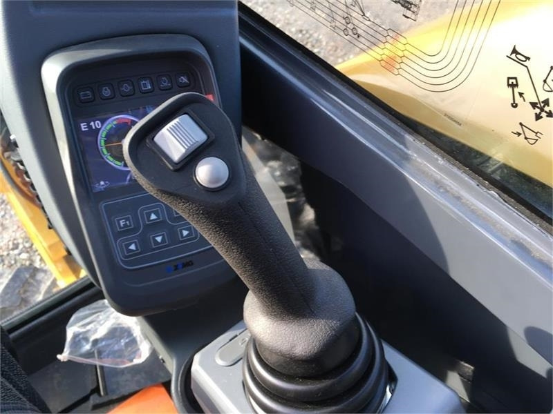 حفار صغير XCMG 5.7 tons: صورة 9