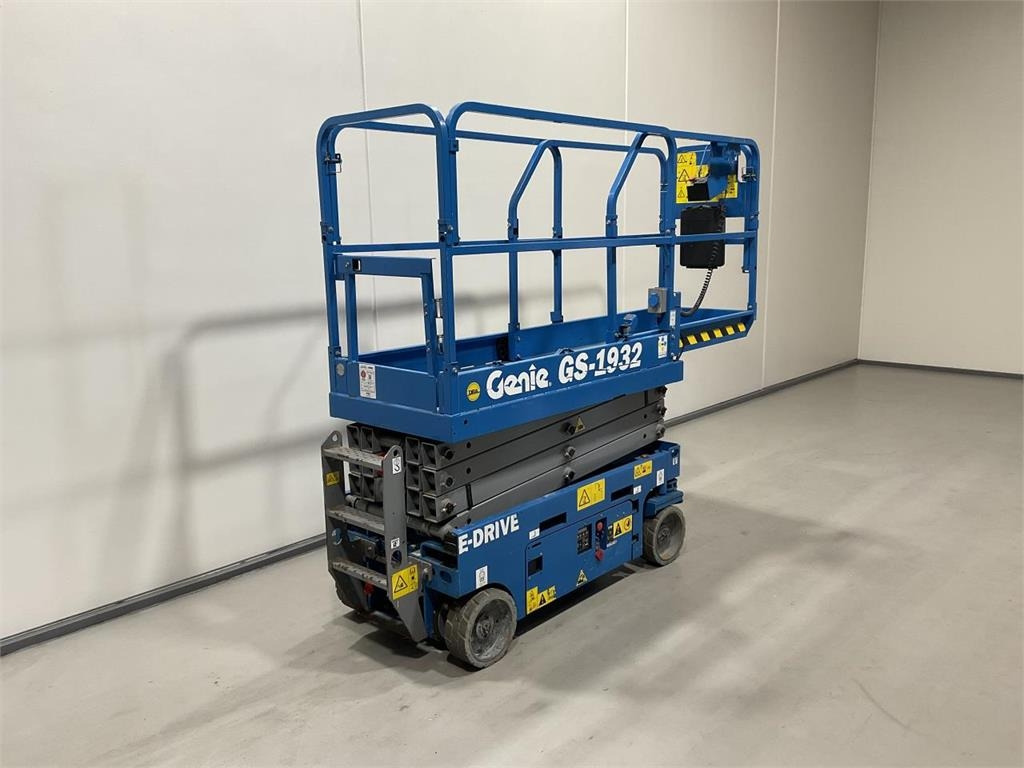 Genie GS-1932 - مرفاع مقصي: صورة 3 Genie GS-1932 - مرفاع مقصي: صورة 3