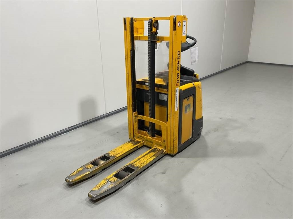 Jungheinrich ERC 212 - آلة تكديس: صورة 4 Jungheinrich ERC 212 - آلة تكديس: صورة 4