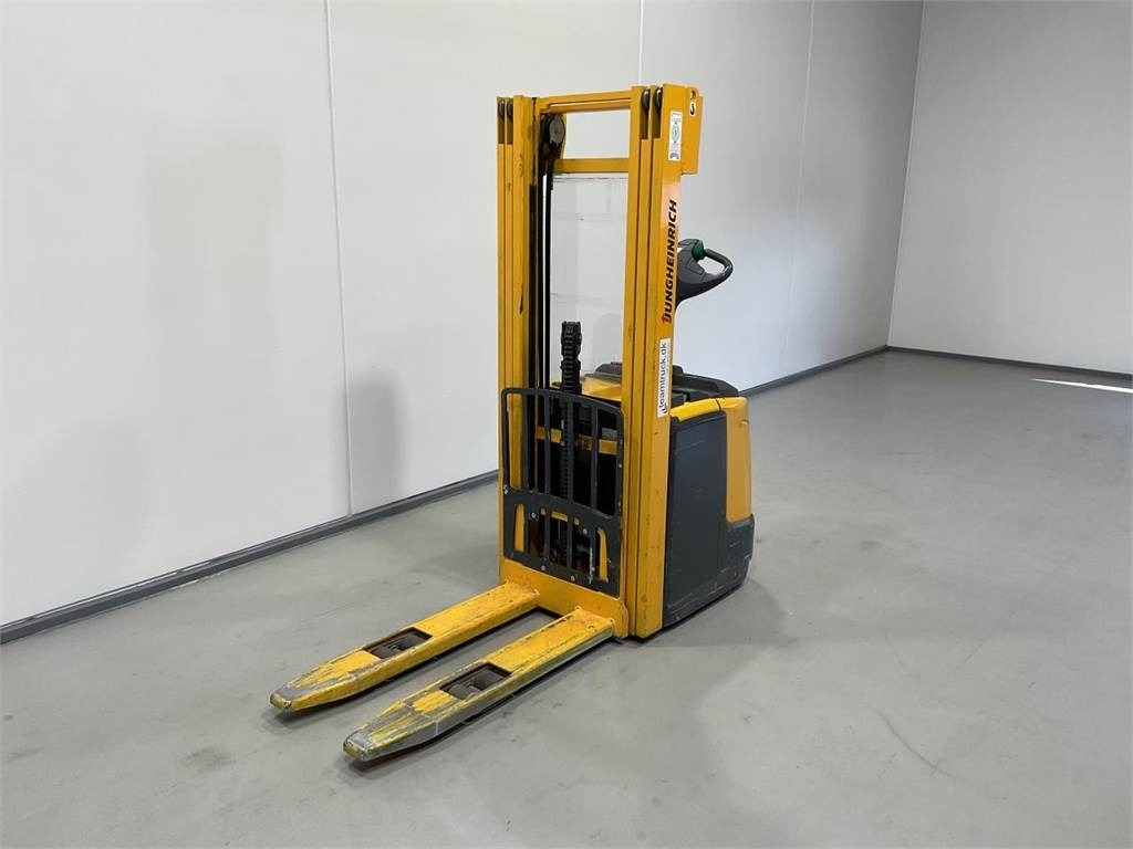 Jungheinrich ERC 214 - آلة تكديس: صورة 4 Jungheinrich ERC 214 - آلة تكديس: صورة 4