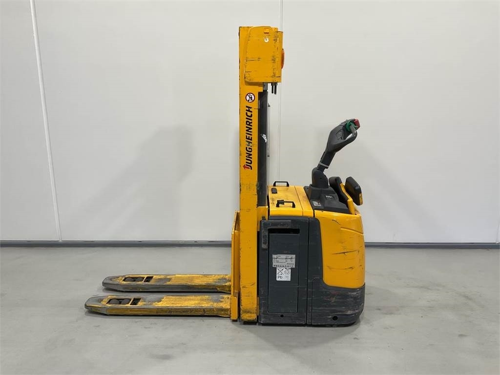 Jungheinrich ERC 220Z - آلة تكديس: صورة 3 Jungheinrich ERC 220Z - آلة تكديس: صورة 3