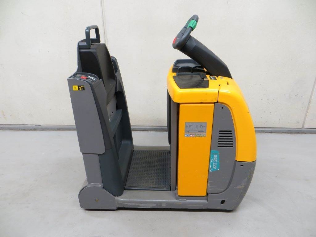 Jungheinrich EZS 350 - شاحنة نقل نصف مقطورة بالميناء: صورة 1 Jungheinrich EZS 350 - شاحنة نقل نصف مقطورة بالميناء: صورة 1
