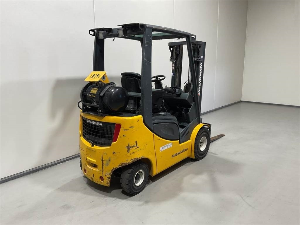 Jungheinrich TFG 320 S - رافعة شوكية تعمل بالغاز: صورة 2 Jungheinrich TFG 320 S - رافعة شوكية تعمل بالغاز: صورة 2