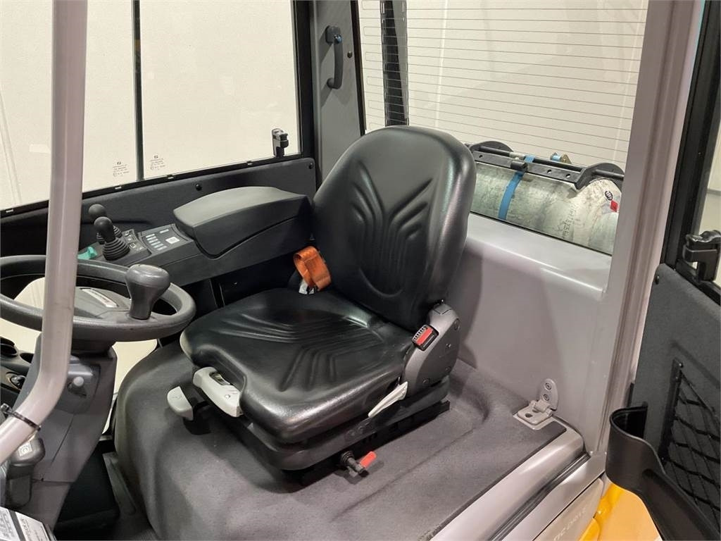 Jungheinrich TFG 320 - رافعة شوكية تعمل بالغاز: صورة 5 Jungheinrich TFG 320 - رافعة شوكية تعمل بالغاز: صورة 5