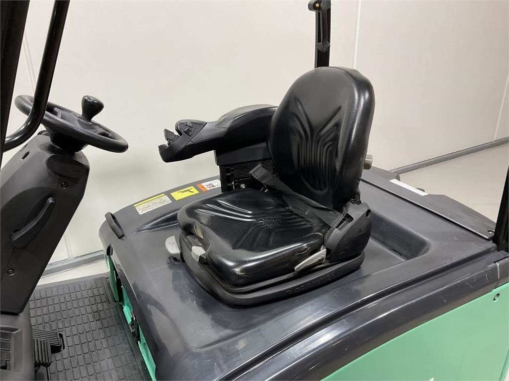 Mitsubishi FB18PNT - رافعة شوكية كهربائية: صورة 5 Mitsubishi FB18PNT - رافعة شوكية كهربائية: صورة 5