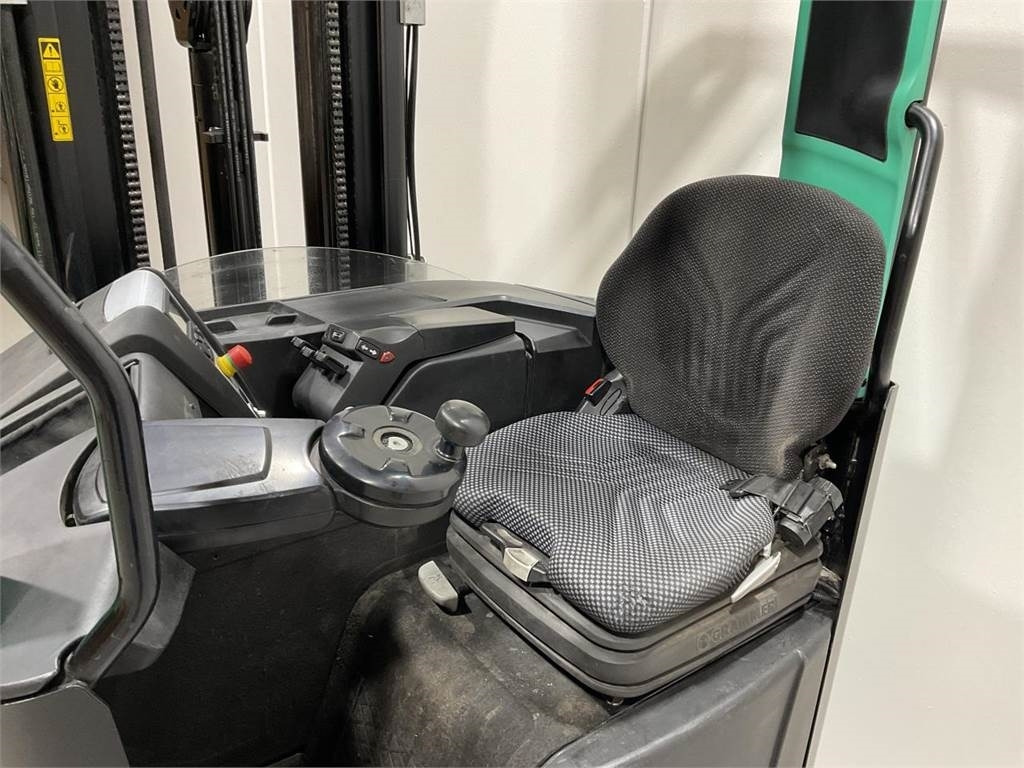 Mitsubishi RB16NH - رافعة شوكية للوصول للأماكن الضيقة: صورة 5 Mitsubishi RB16NH - رافعة شوكية للوصول للأماكن الضيقة: صورة 5