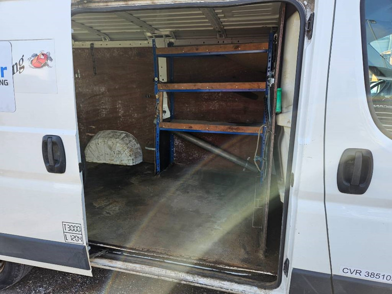 Citroën Jumper 30 2,2 HDi 130 Box - فان المدمجة: صورة 5 Citroën Jumper 30 2,2 HDi 130 Box - فان المدمجة: صورة 5