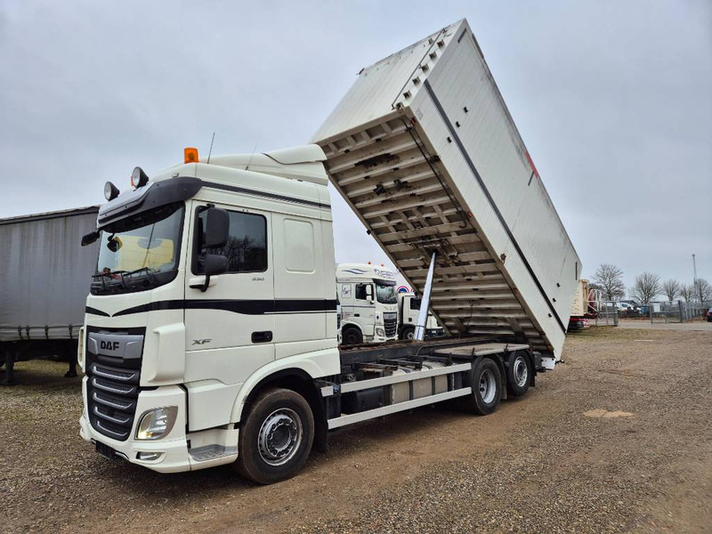DAF XF 530 6x2 //Volume tipper// - شاحنة قلاب: صورة 1 DAF XF 530 6x2 //Volume tipper// - شاحنة قلاب: صورة 1
