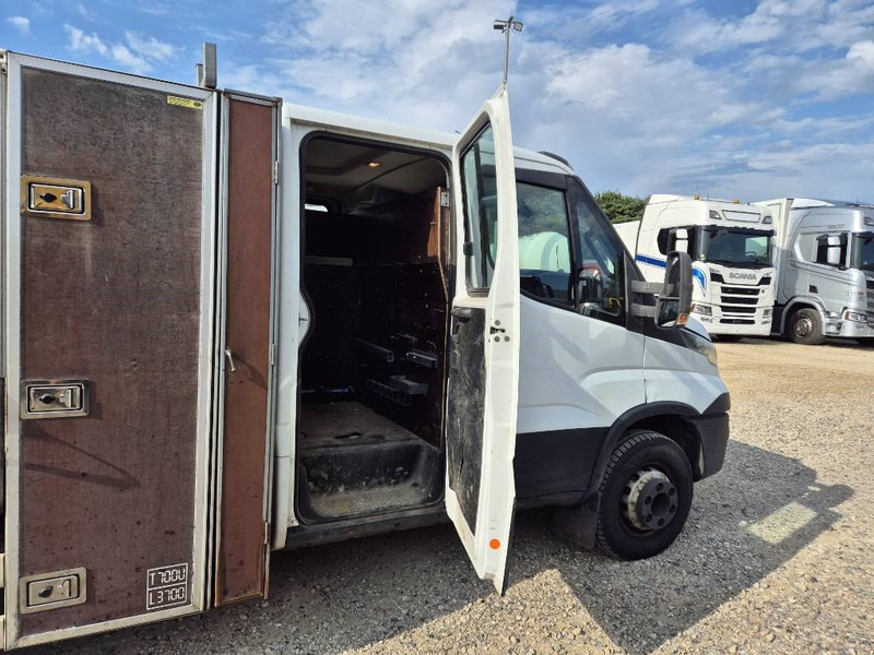 Iveco 70c17 // med lad og presenning - شاحنات مسطحة: صورة 5 Iveco 70c17 // med lad og presenning - شاحنات مسطحة: صورة 5