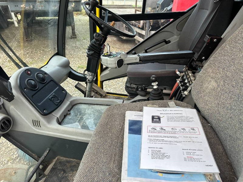 Johnston CN400 - سياره كنس شوارع: صورة 2 Johnston CN400 - سياره كنس شوارع: صورة 2