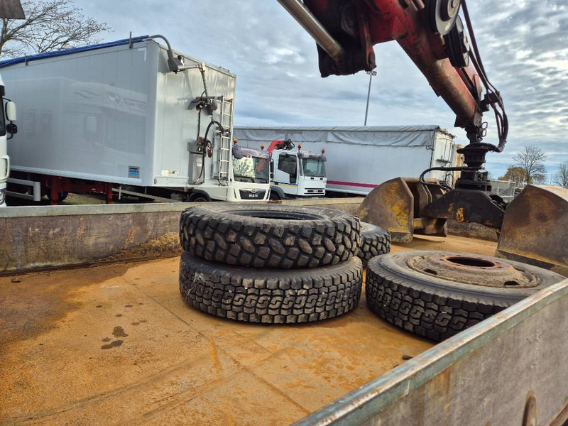 Volvo FL 614 // HMF1065 K2 grab/Rotor // Steelsupension - شاحنة كرين: صورة 3 Volvo FL 614 // HMF1065 K2 grab/Rotor // Steelsupension - شاحنة كرين: صورة 3