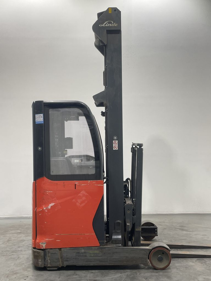 Linde R14-01-1120 - رافعة شوكية للوصول للأماكن الضيقة: صورة 3 Linde R14-01-1120 - رافعة شوكية للوصول للأماكن الضيقة: صورة 3