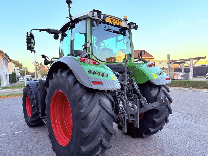 Fendt 724 S4 Profi Plus - جرار: صورة 3 Fendt 724 S4 Profi Plus - جرار: صورة 3