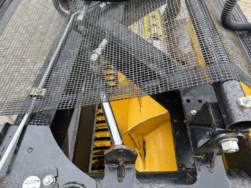 آلات الحصاد New Holland 300FPE Gras Pickup: صورة 6 آلات الحصاد New Holland 300FPE Gras Pickup: صورة 6