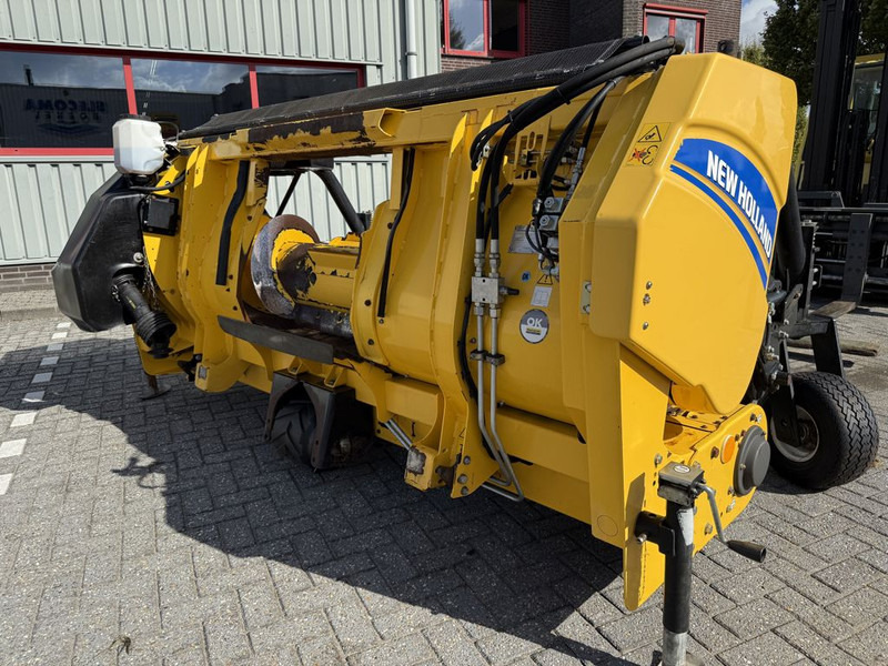 New Holland 300FPE Gras Pickup - آلات الحصاد: صورة 4 New Holland 300FPE Gras Pickup - آلات الحصاد: صورة 4
