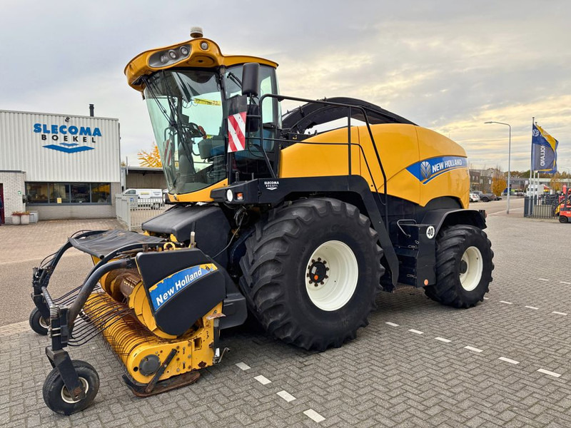 New Holland FR9050 - حصادة الأعلاف: صورة 1 New Holland FR9050 - حصادة الأعلاف: صورة 1
