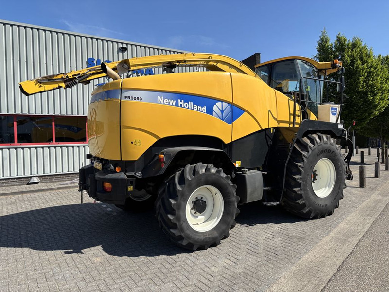 New Holland FR9050 - حصادة الأعلاف: صورة 3 New Holland FR9050 - حصادة الأعلاف: صورة 3