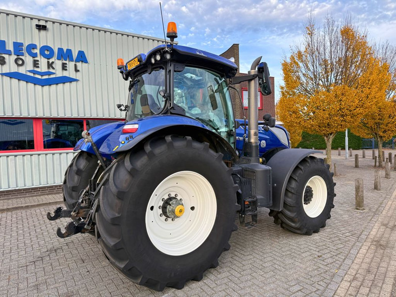New Holland T7.270 AC 10 Years Blue Power Edition - جرار: صورة 3 New Holland T7.270 AC 10 Years Blue Power Edition - جرار: صورة 3