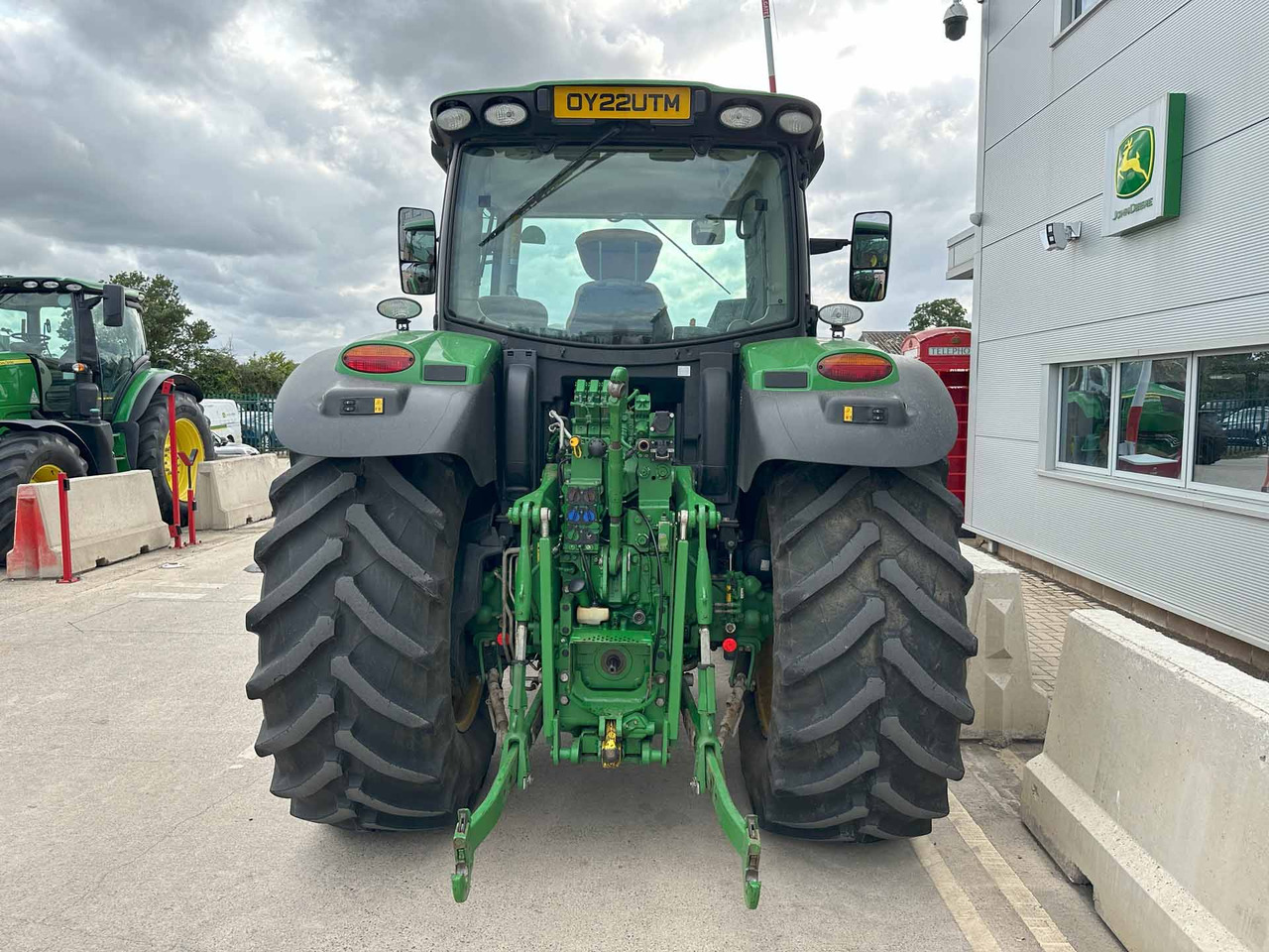 John Deere 6155R - جرار: صورة 4 John Deere 6155R - جرار: صورة 4