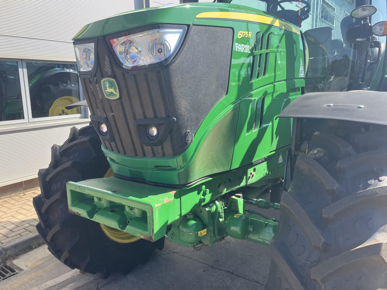 جرار John Deere 6175R: صورة 8