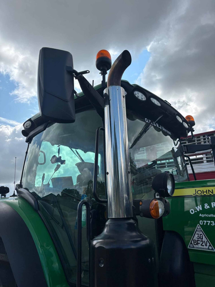 John Deere 6215R - جرار: صورة 4 John Deere 6215R - جرار: صورة 4