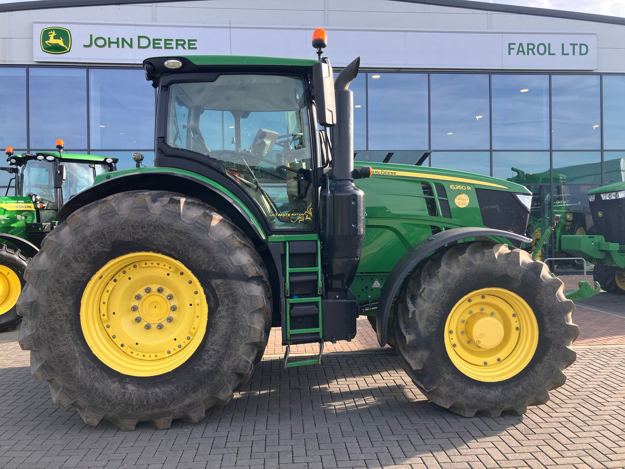 John Deere 6250R - جرار: صورة 2 John Deere 6250R - جرار: صورة 2