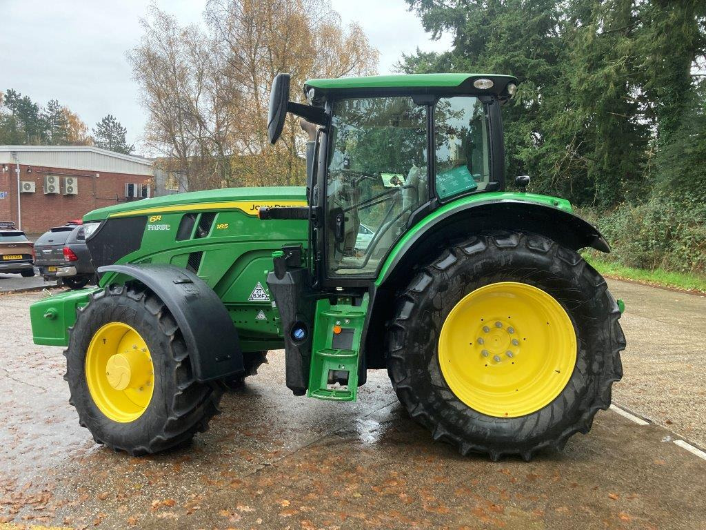 John Deere 6R 185 - جرار: صورة 1 John Deere 6R 185 - جرار: صورة 1