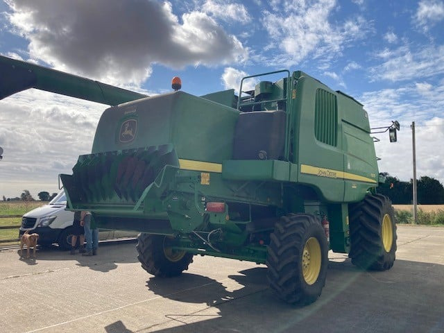 John Deere T670 - حصادة: صورة 5 John Deere T670 - حصادة: صورة 5