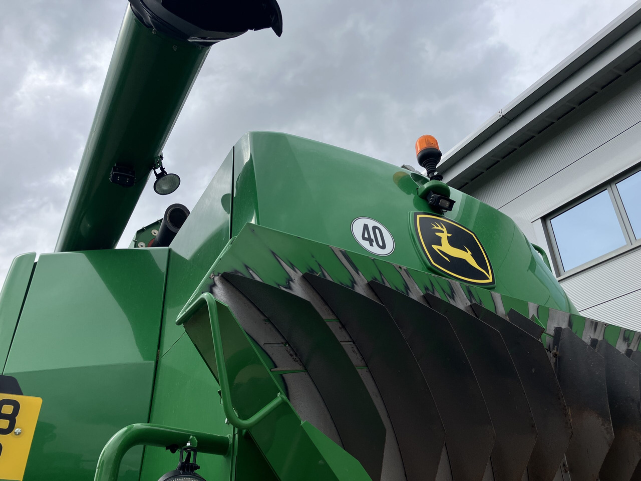 John Deere T670i HillMaster - حصادة: صورة 4 John Deere T670i HillMaster - حصادة: صورة 4