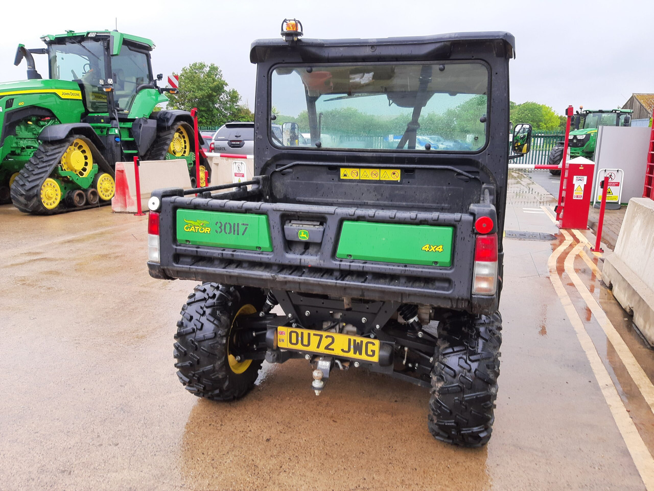 John Deere XUV865M Gator - آلات أخرى: صورة 4 John Deere XUV865M Gator - آلات أخرى: صورة 4