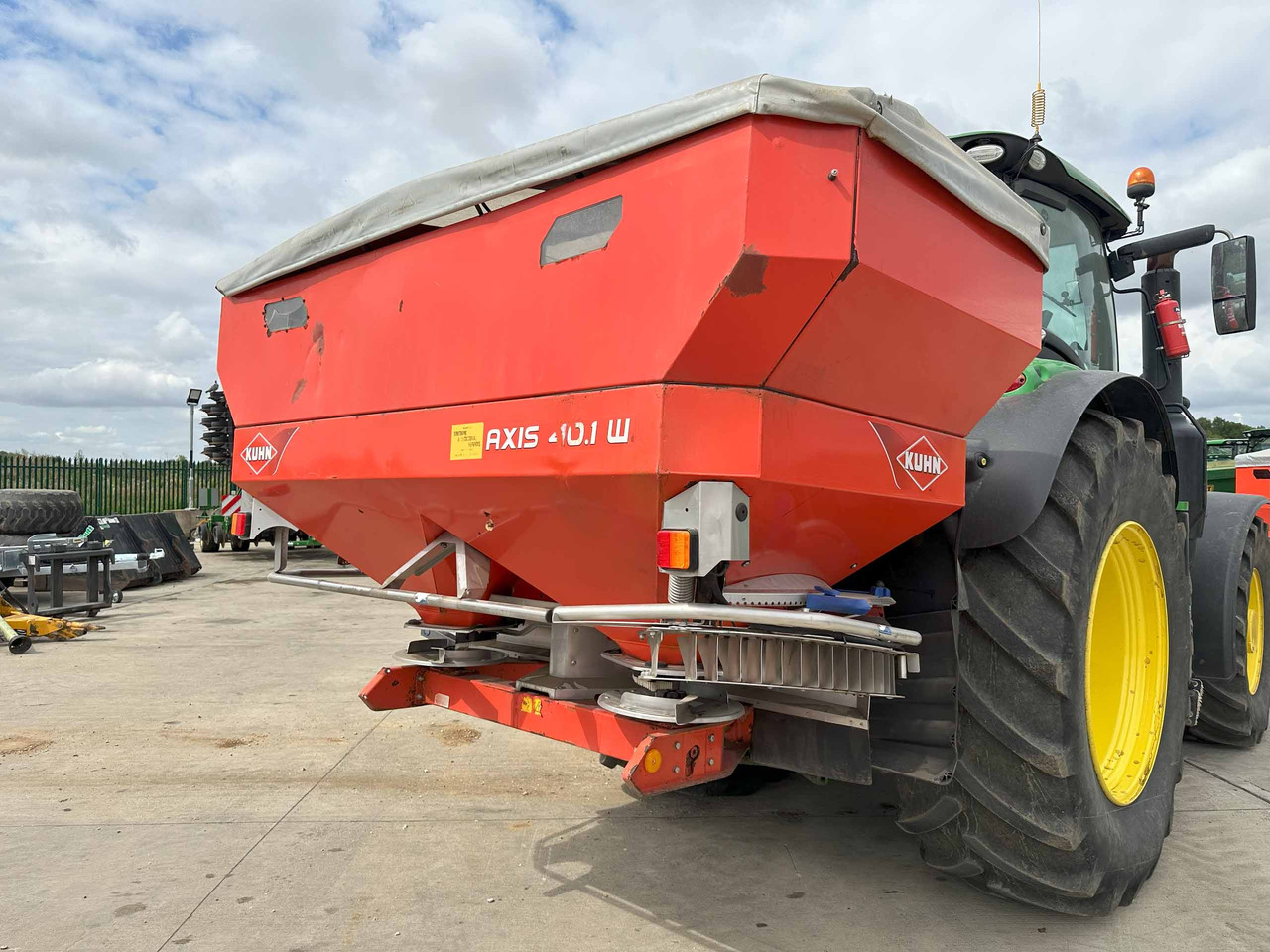 Kuhn Axis 40.1W - آلة نشر السماد: صورة 5 Kuhn Axis 40.1W - آلة نشر السماد: صورة 5