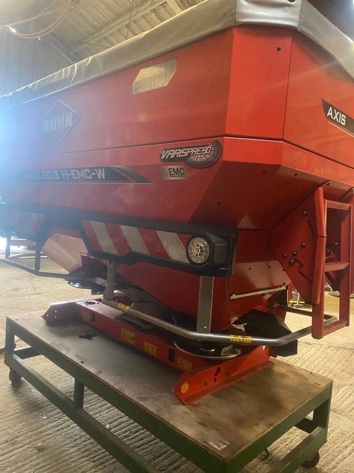 Kuhn Axis 50.2 H-EMC-W - آلة نشر السماد: صورة 2 Kuhn Axis 50.2 H-EMC-W - آلة نشر السماد: صورة 2