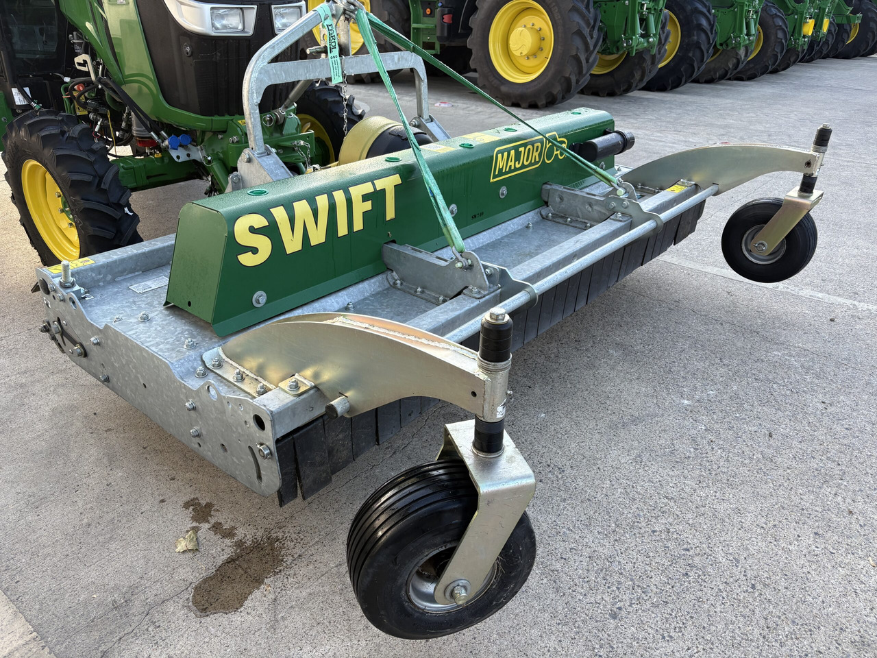 Major front Mounted Roller Mower MJ71-240F - جزازة عشب الحدائق: صورة 5 Major front Mounted Roller Mower MJ71-240F - جزازة عشب الحدائق: صورة 5